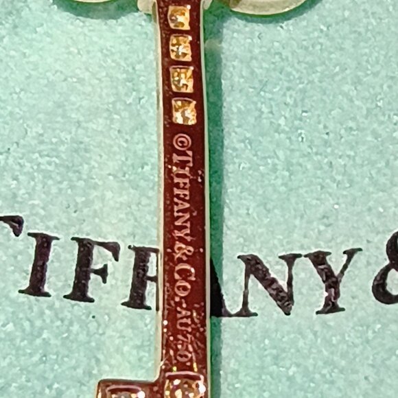 Tiffany & Co. 18K Rose Gold DIamonds Fleur de Lis Key Pendant - Picture 5 of 13